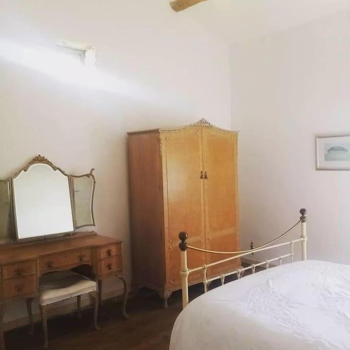 As Seen On A New Life In The Sun - Beautiful 3 Bedroom Cottage With Shared Pool Montboyer Ngoại thất bức ảnh