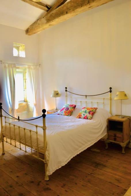 As Seen On A New Life In The Sun - Beautiful 3 Bedroom Cottage With Shared Pool Montboyer Ngoại thất bức ảnh